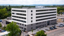 Das BASF Medical Center am Standort Ludwigshafen bietet den BASF-Mitarbeitenden sowie den Bürgerinnen und Bürgern der Metropolregion Rhein-Neckar ein umfangreiches medizinisches Leistungsspektrum an. Das BASF Medical Center am Standort Ludwigshafen bietet den BASF-Mitarbeitenden sowie den Bürgerinnen und Bürgern der Metropolregion Rhein-Neckar ein umfangreiches medizinisches Leistungsspektrum an.