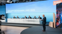Dr. Markus Kamieth at the Annual Shareholders’ Meeting 2025 Dr. Markus Kamieth at the Annual Shareholders’ Meeting 2025