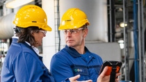 The PolyTHF plant at the Ludwigshafen Verbund site. BASF, which markets the polytetrahydrofuran produced here under the brand name PolyTHF®, is one of the world's leading suppliers of this versatile intermediate with production plants on all continents. Plant manager Sandra Löhr and deputy shift supervisor Sascha Racke during an inspection tour of the plant. PolyTHF® is an important raw material in the manufacture of many different products. Examples are elastic spandex and elastane fibers for textiles. Additional uses include abrasion-resistant hoses and cable sheathings for vehicle construction. Manufacturers of high-quality skateboard wheels and inline skates also need this intermediate.