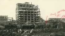 Alumiumchlorid-Fabrik nach der Explosion_1943.jpg Alumiumchlorid-Fabrik nach der Explosion_1943.jpg