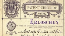 Indigo- "Kˆnig" der Farbstoffe:
Das entscheidende Patent wurde 1890 erteilt Indigo- "Kˆnig" der Farbstoffe:
Das entscheidende Patent wurde 1890 erteilt