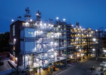 Climate protection is a central component of the BASF strategy. For many years, the company has been continuously reducing its CO2 emissions. For further significant reduction, innovative processes such as methane pyrolysis are developed as part of our Carbon Management R&D Program. In the project funded by the Federal Ministry of Education and Research (Germany), BASF researchers are working on a new reactor concept in which hydrogen can be produced without CO2 emissions. The first milestone has now been reached. Our test facility at the Verbund site in Ludwigshafen (Germany) has started in experimental mode. Climate protection is a central component of the BASF strategy. For many years, the company has been continuously reducing its CO2 emissions. For further significant reduction, innovative processes such as methane pyrolysis are developed as part of our Carbon Management R&D Program. In the project funded by the Federal Ministry of Education and Research (Germany), BASF researchers are working on a new reactor concept in which hydrogen can be produced without CO2 emissions. The first milestone has now been reached. Our test facility at the Verbund site in Ludwigshafen (Germany) has started in experimental mode.