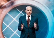Dr. Markus Kamieth, Chairman of the Board of Executive Directors of BASF SE, speaking at the Annual Shareholders’ Meeting
Photo: BASF SE Dr. Markus Kamieth, Chairman of the Board of Executive Directors of BASF SE, speaking at the Annual Shareholders’ Meeting
Photo: BASF SE