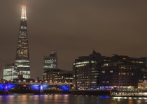 Interpon D2525 wurde für die Aluminiumfassade von The Shard in London verwendet, die mit BREEAM Excellent bewertet wurde - einem weltweit anerkannten Standard zur Bewertung und Zertifizierung der Nachhaltigkeit von Gebäuden und Infrastruktur.
Foto: David Lichtneker Interpon D2525 wurde für die Aluminiumfassade von The Shard in London verwendet, die mit BREEAM Excellent bewertet wurde - einem weltweit anerkannten Standard zur Bewertung und Zertifizierung der Nachhaltigkeit von Gebäuden und Infrastruktur.
Foto: David Lichtneker