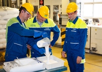 BASF has expanded the production of ammonium chloride at its Ludwigshafen site, increasing capacity by 50% and improving product quality. Following the successful start-up of the plant, a more efficient production process is now being used to meet the growing demand for high-quality ammonium chloride.
Photo: BASF 2024 BASF has expanded the production of ammonium chloride at its Ludwigshafen site, increasing capacity by 50% and improving product quality. Following the successful start-up of the plant, a more efficient production process is now being used to meet the growing demand for high-quality ammonium chloride.
Photo: BASF 2024