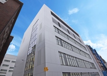 With its new Catalyst Development and Solids Processing Center in Ludwigshafen, Germany, BASF will serve as a hub for pilot-scale synthesis of chemical catalysts, enabling the company to offer its global customers faster access to innovative technologies. This pilot plant will also be of central importances for the development of new solids processing technologies.
The picture shows the Catalyst Development and Solids Processing Center from the outside.
Photo: BASF SE
With its new Catalyst Development and Solids Processing Center in Ludwigshafen, Germany, BASF will serve as a hub for pilot-scale synthesis of chemical catalysts, enabling the company to offer its global customers faster access to innovative technologies. This pilot plant will also be of central importances for the development of new solids processing technologies.
The picture shows the Catalyst Development and Solids Processing Center from the outside.
Photo: BASF SE