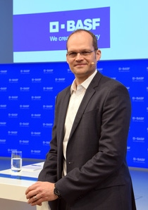 Annual Press Conference for the full year 2024, Dr. Dirk Elvermann, Chief Financial Officer.
Photo: BASF SE Annual Press Conference for the full year 2024, Dr. Dirk Elvermann, Chief Financial Officer.
Photo: BASF SE