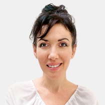 Porträt von Mona Simion Porträt von Mona Simion